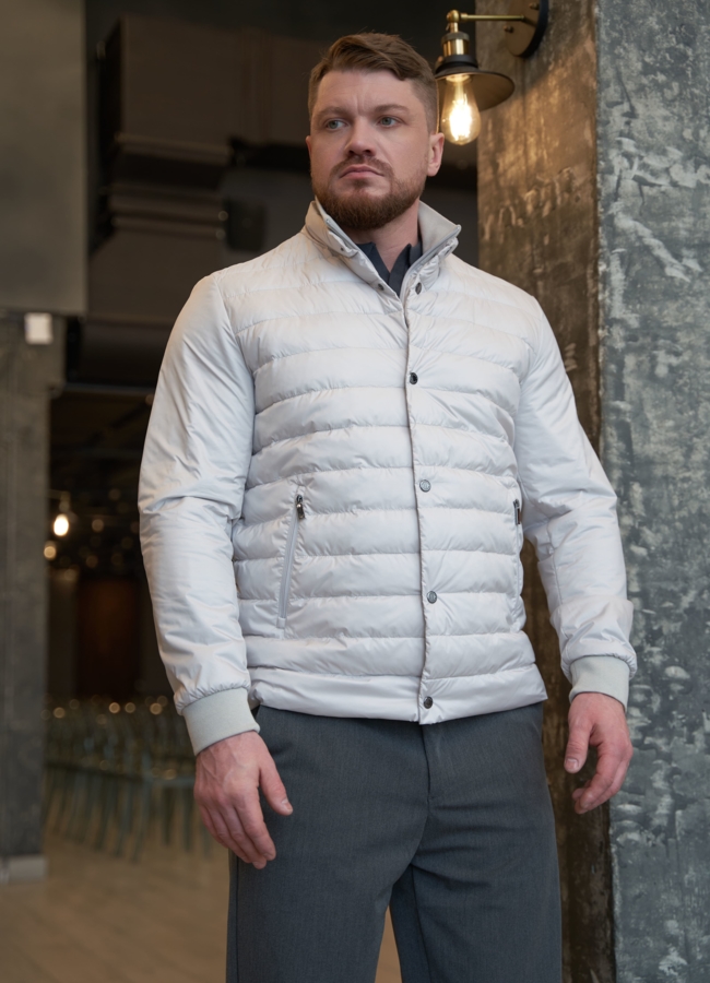 фото Мужская куртка серого цвета модель № 30210