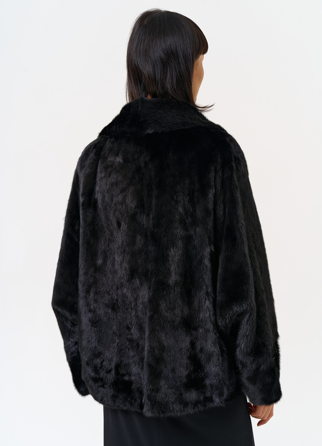 Куртка из меха норки с английским воротником модель № 31493 в кредит