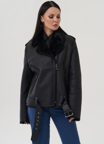 Женская дубленка черного цвета