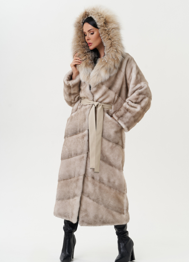 Женская норковая шуба с капюшоном из рыси модель № 27838 универмаг малина