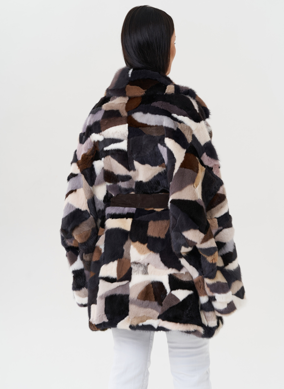 Шуба из меха норки с английским воротником