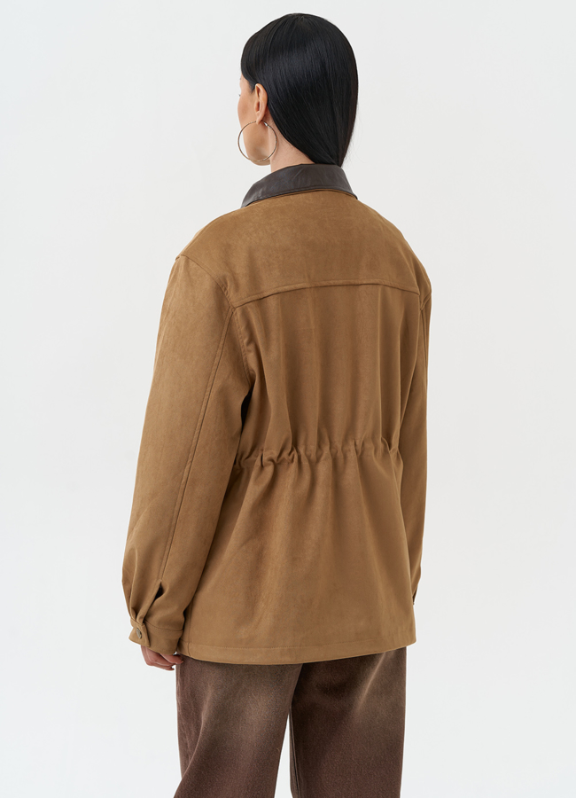 фото Женская парка из эко замши бежевого цвета модель № 30377