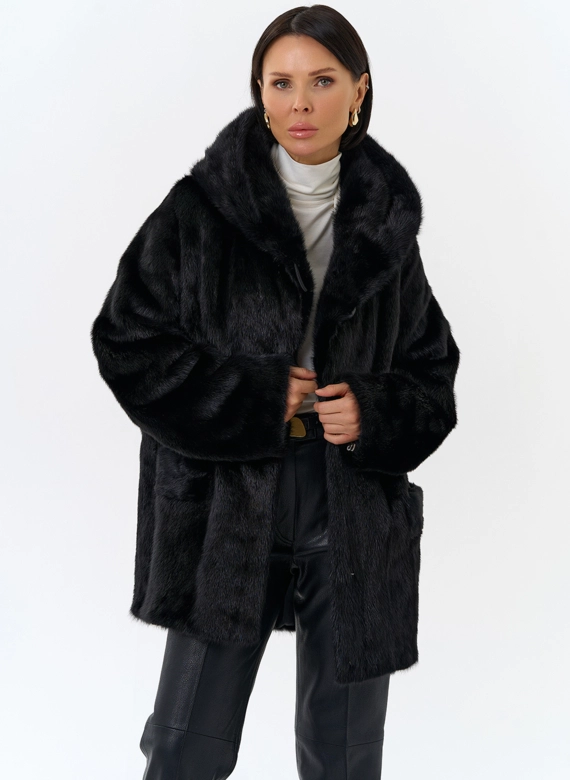 Шуба из меха норки с капюшоном