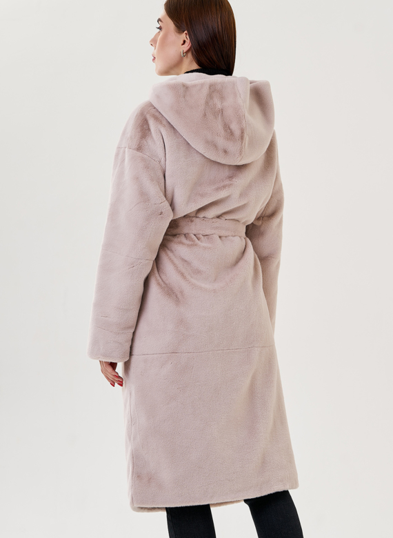 Длинное пальто из искусственного меха