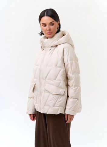 Женская куртка с капюшоном