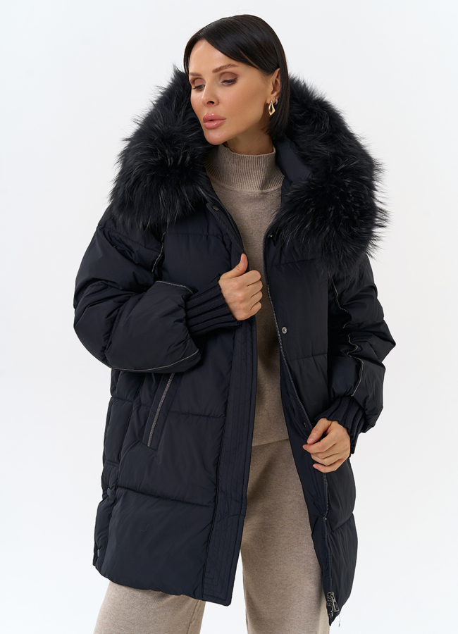 Женский пуховик с капюшоном из меха енота модель № 31972 универмаг малина