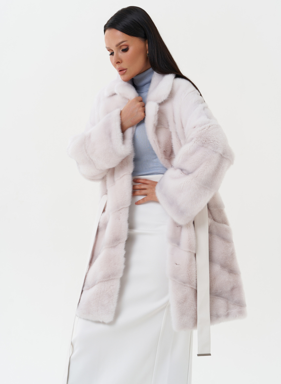 Шуба из норки с английским воротником 