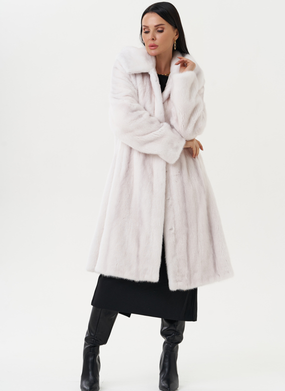 Шуба из меха норки в роспуск