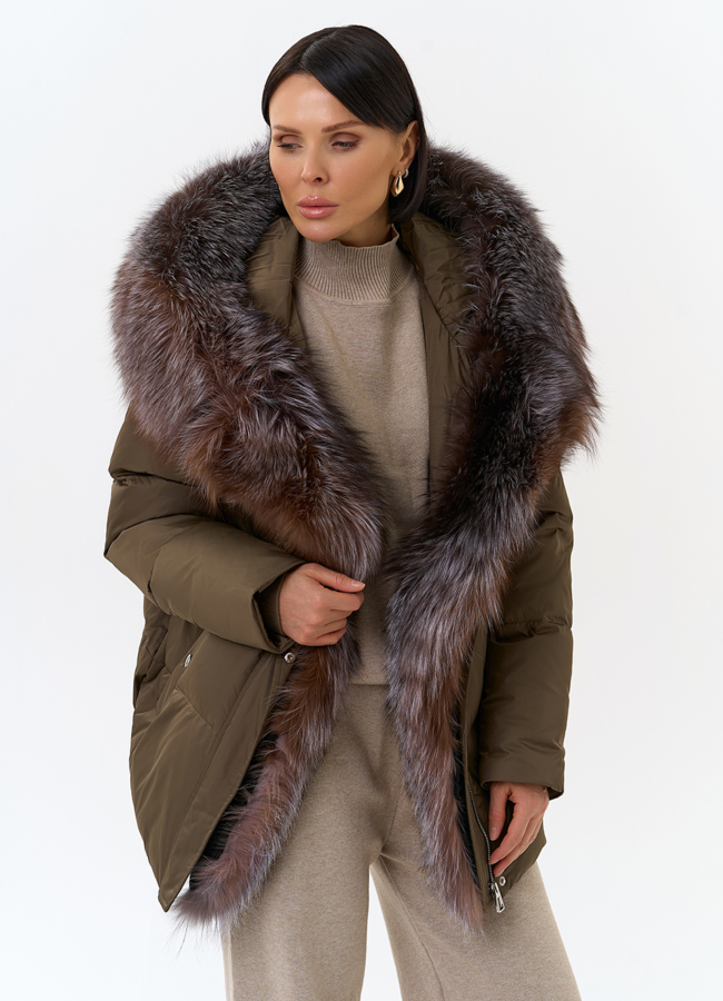 Женский пуховик с отделкой из меха блюфрост модель № 29614 универмаг малина