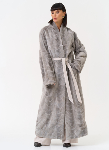 Длинная шуба из меха норки с поясом